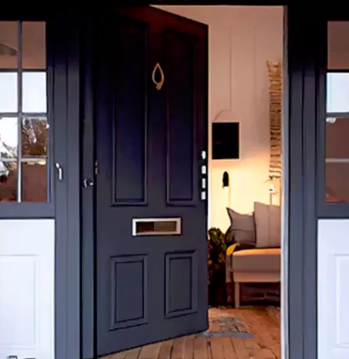 front door replacement in Montreal, QC