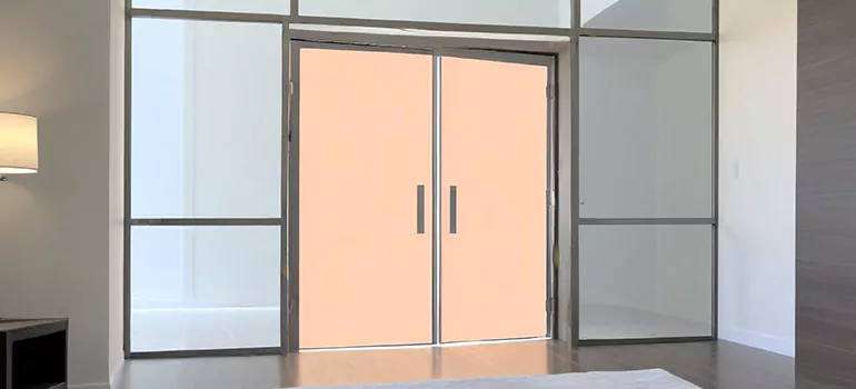 Professional Accordion Door Repair in Montreal, Quebec