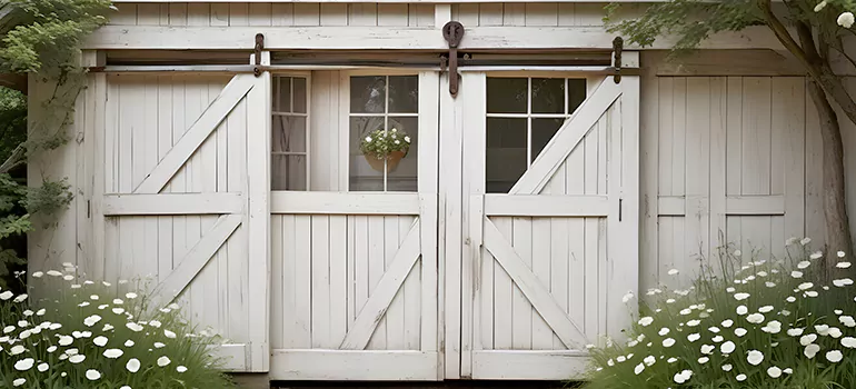 Rear Barn Door Repair in Montreal, QC