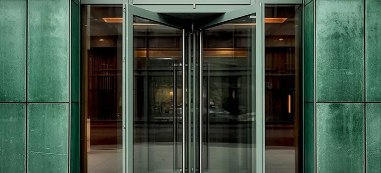 Commercial Garage Doors Repair in Montreal, QC