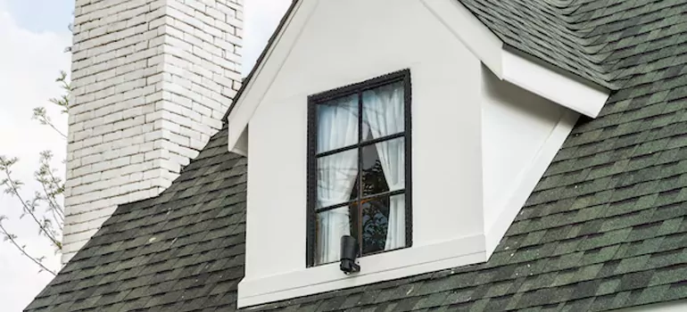 Roof Window Repair in Montreal, QC
