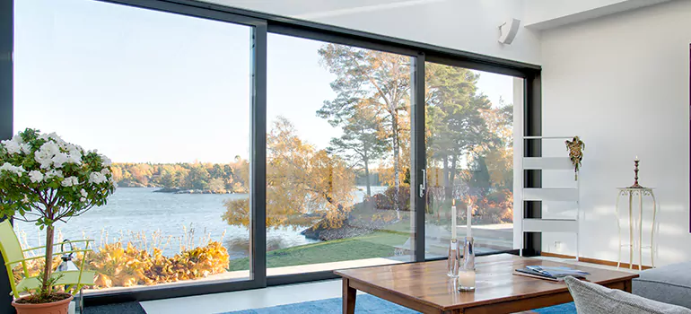House Window Crank Repair in Montreal, QC