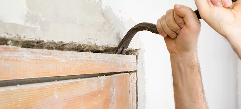 Wooden Garage Door Repair in Montreal, Quebec