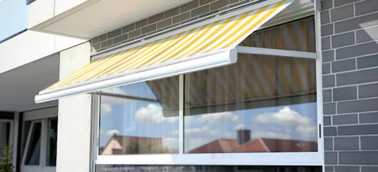 Awning Window Maintenance in Montreal, QC