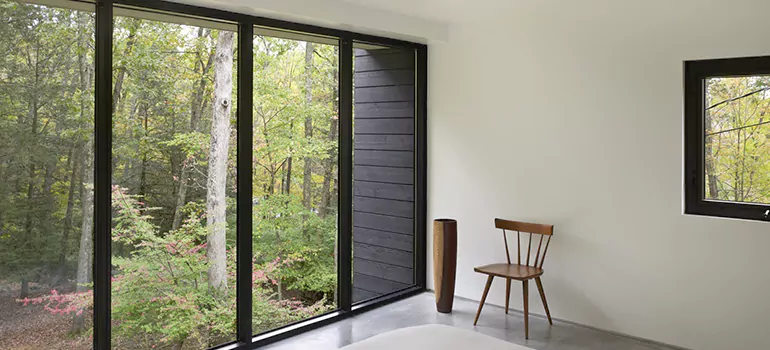 Bulletproof Window Protection Services in Montreal, QC