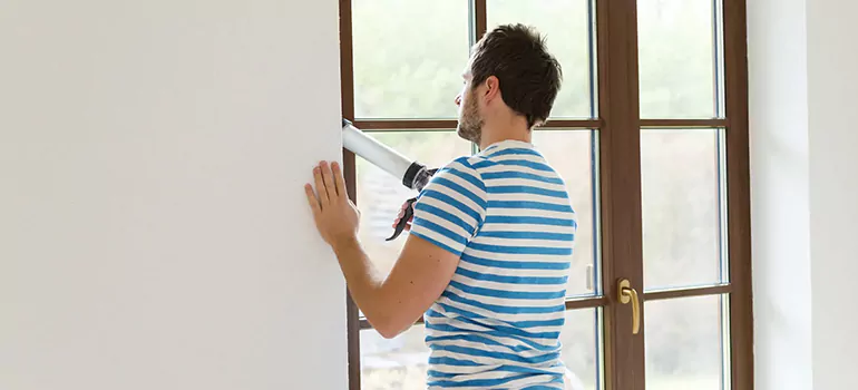 Outdoor Waterproof Caulk in Montreal, Quebec