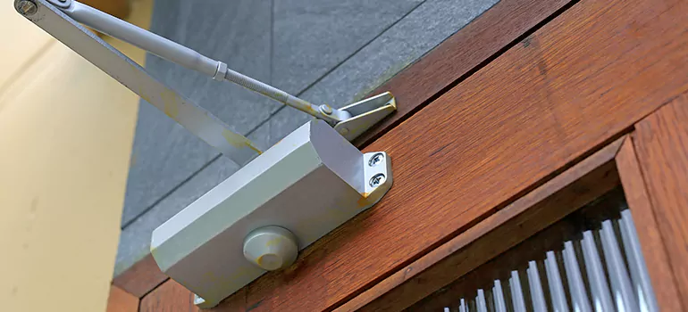 Electric Garage Door Opener Installation in Montreal, Quebec