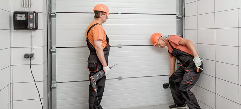 Garage Door Repair Company in Beaconsfield, QC