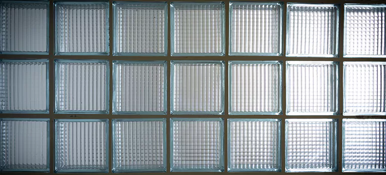 Basement Glass Window in Montreal, QC