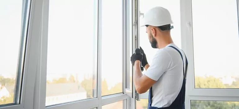 Lever Windows Installation Cost in Montreal, QC