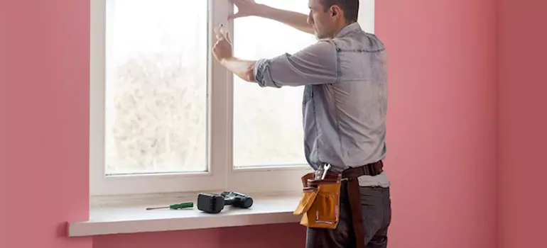 Old Window Handle Replacement in Montreal, QC